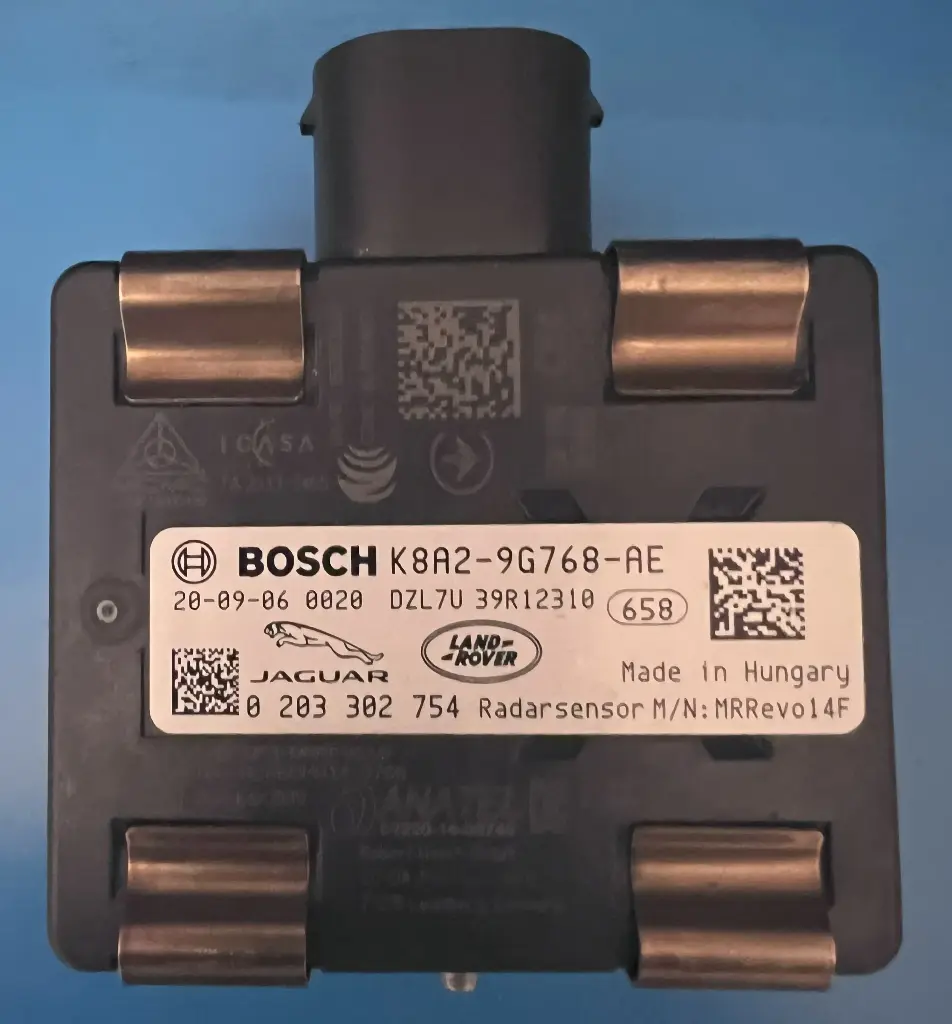 K8A2-9G768-AE  (LR112516) - Velar L560